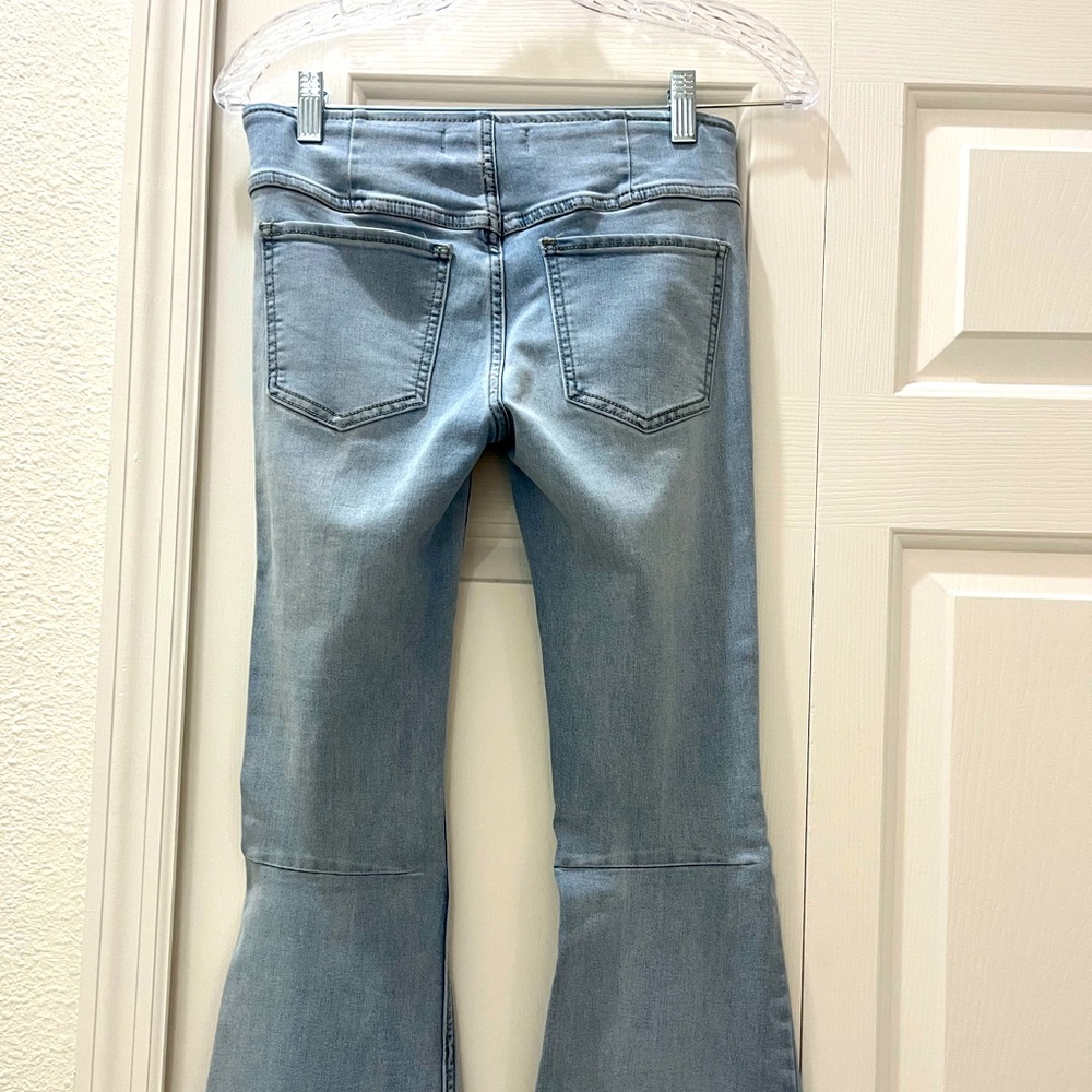 Free People Flare Denim. Excellent condition. Worn twice. Smoke, Pet Free home.